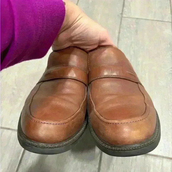 Clarks Men's Shoes size 10.5 Leather Loafers Soft Cushion - Picture 3 of 6